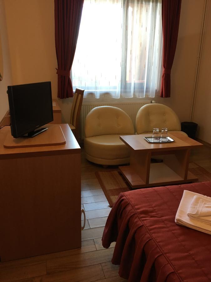 Motel Sora Sovata Exterior photo